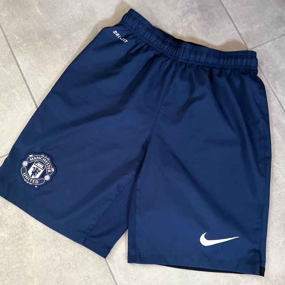 Nike Manchester United Soccer Shorts - Small